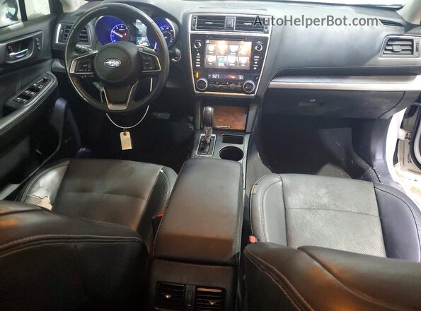 4S3BNAN64K3036742 2019 SUBARU LEGACY Белый Вид панели приборов