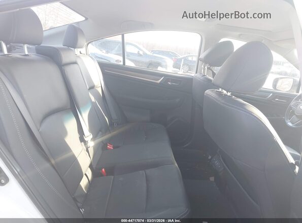 4S3BNAN69K3010590 2019 SUBARU LEGACY Белый Вид наклейки с VIN-кодом
