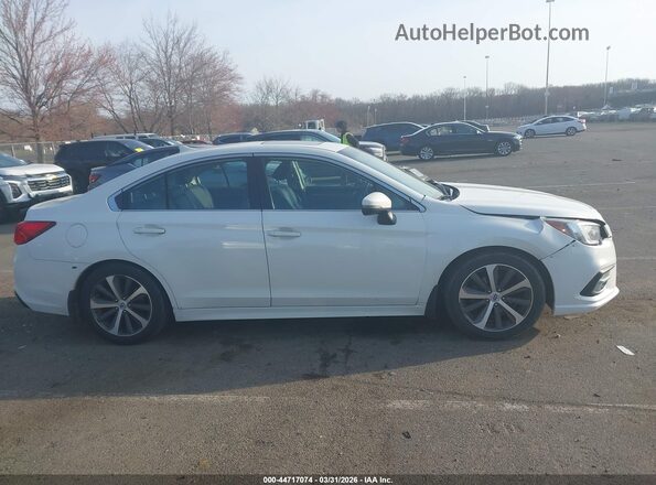 4S3BNAN69K3010590 2019 SUBARU LEGACY Белый Вид задней части салона