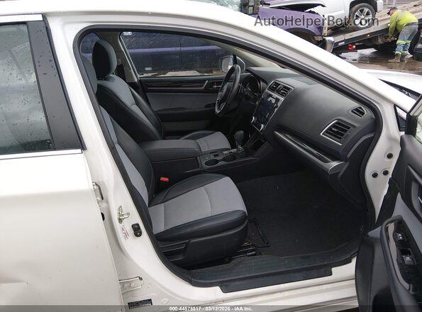 4S3BNAS63J3038372 2018 SUBARU LEGACY White Vista interior delantera