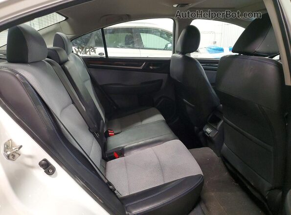 4S3BNAS66J3036891 2018 SUBARU LEGACY White Widok tylnych siedzeń