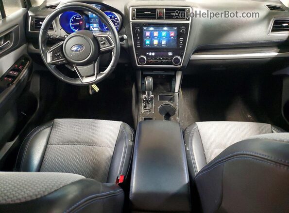 4S3BNAS66J3036891 2018 SUBARU LEGACY White Widok deski rozdzielczej
