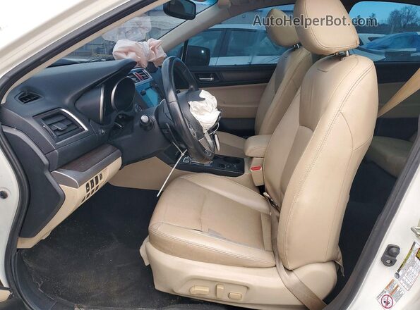 4S3BNBN6XG3013320 2016 SUBARU LEGACY White Widok wnętrza z przodu