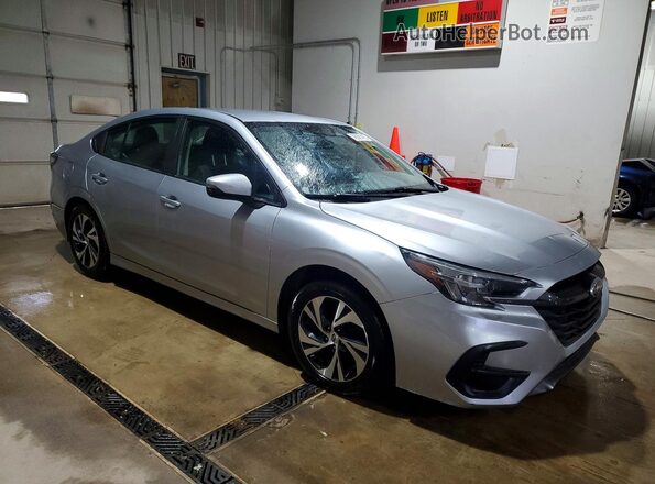 4S3BWAC66P3012479 2023 SUBARU LEGACY Серебряный Передняя правая четверть