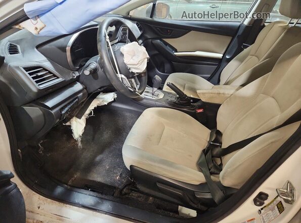 4S3GKAD64K3605248 2019 SUBARU IMPREZA Белый Вид салона спереди