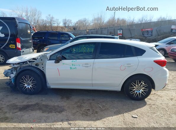 4S3GTAB65M3714031 2021 SUBARU IMPREZA White 