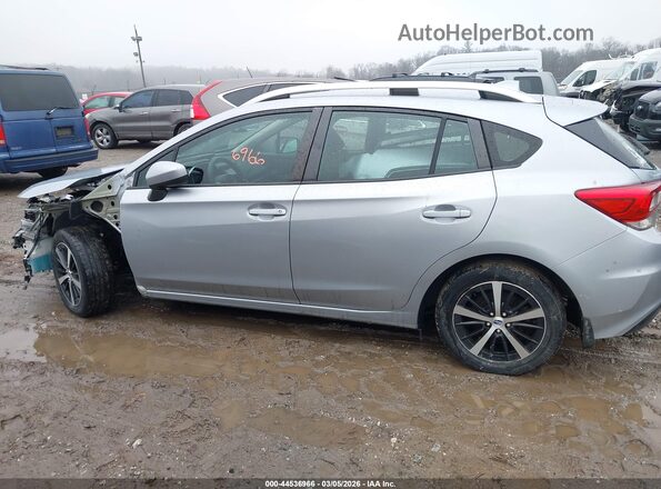 4S3GTAD62K3751533 2019 SUBARU IMPREZA Light Blue Vista interior de 360 grados