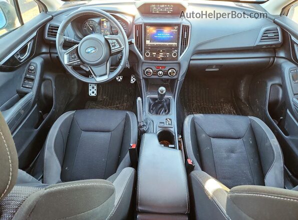 4S3GTAF68H1735080 2017 SUBARU IMPREZA Blue Widok deski rozdzielczej