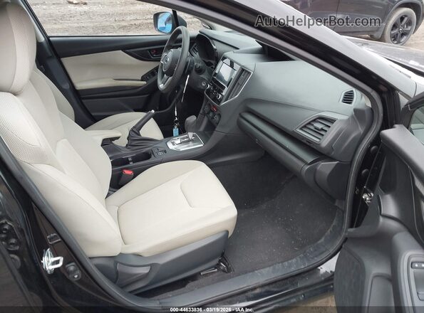 4S3GTAV63P3718286 2023 SUBARU IMPREZA Черный Вид салона спереди