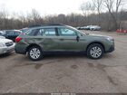 2018 Subaru Outback 2.5i Зеленый vin: 4S4BSAACXJ3385032