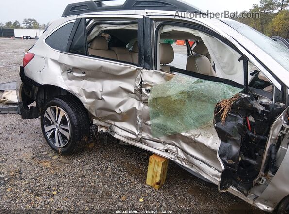 4S4BSANC2J3394429 2018 SUBARU OUTBACK Champagne Vista frontal