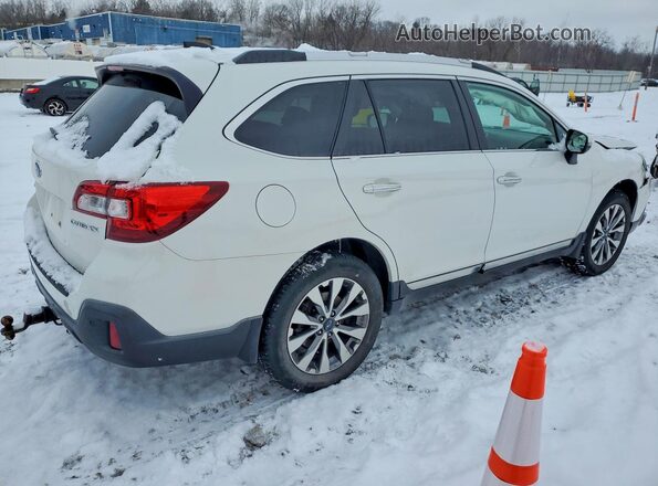 4S4BSATC9K3322700 2019 SUBARU OUTBACK White Tył prawy