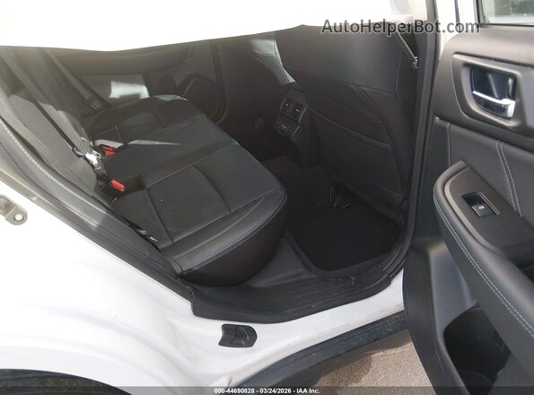4S4BSENC0J3342563 2018 SUBARU OUTBACK White Widok naklejki z numerem VIN