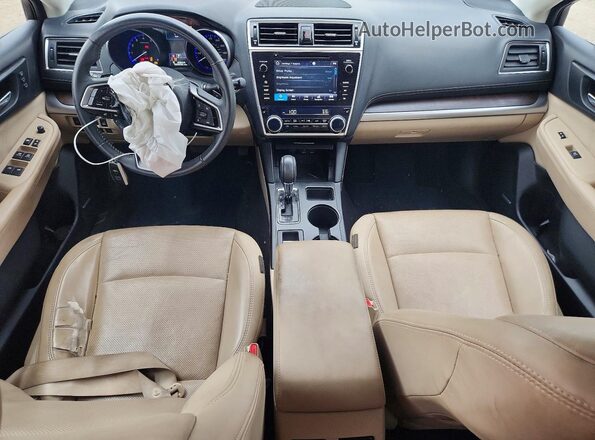 4S4BSENC8J3380008 2018 SUBARU OUTBACK Зеленый Вид панели приборов