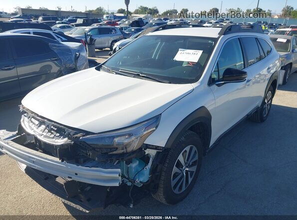 4S4BTADC2R3240992 2024 SUBARU OUTBACK Белый Передняя левая четверть