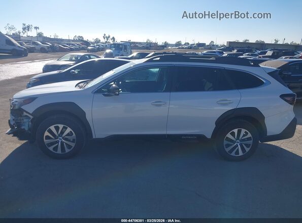 4S4BTADC2R3240992 2024 SUBARU OUTBACK Белый 