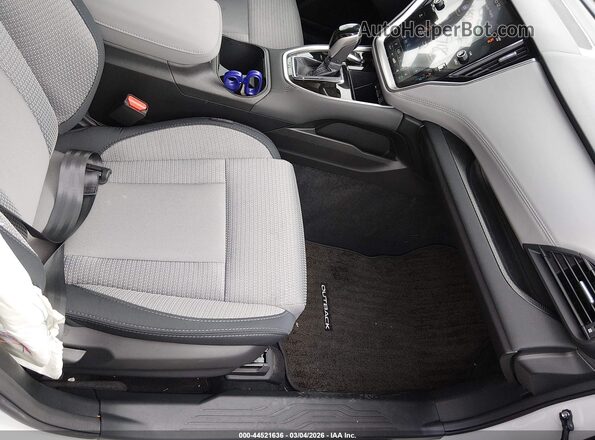 4S4BTADC8S3326572 2025 SUBARU OUTBACK White Vista interior delantera