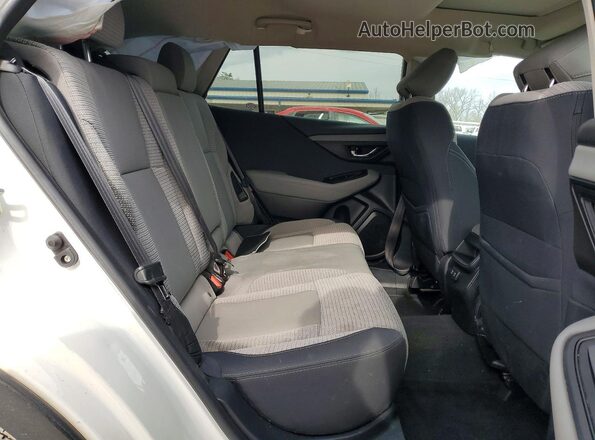 4S4BTAEC0L3207365 2020 SUBARU OUTBACK White უკანა სალონის ხედი
