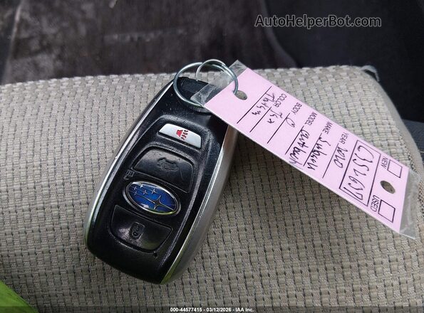 4S4BTAEC9L3134514 2020 SUBARU OUTBACK Серебряный Вид панели приборов