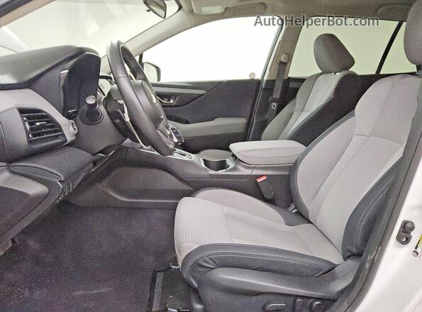4S4BTAFC5S3226118 2025 SUBARU OUTBACK Белый Вид салона спереди