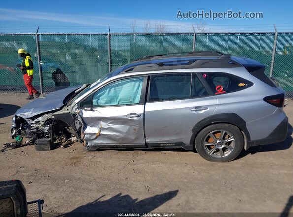 4S4BTALC9R3259704 2024 SUBARU OUTBACK Серебряный Панорамный вид салона 360°