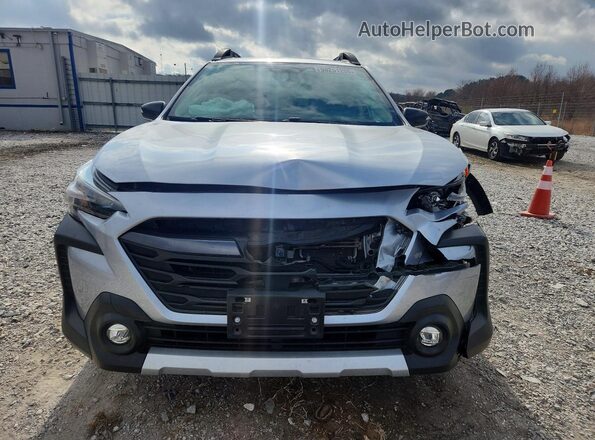 4S4BTGND4R3249199 2024 SUBARU OUTBACK Серебряный Вид спереди