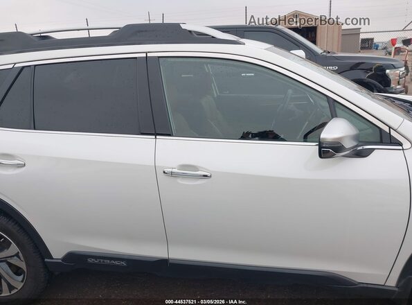 4S4BTGPD7M3115230 2021 SUBARU OUTBACK White Вид задньої частини салону