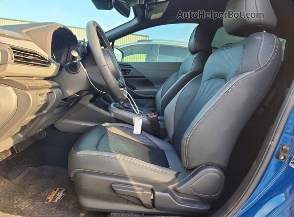 4S4GUHT66R3721870 2024 SUBARU CROSSTREK Blue Vista interior delantera
