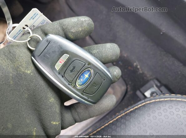 4S4GUHT69R3760226 2024 SUBARU CROSSTREK Черный Вид панели приборов