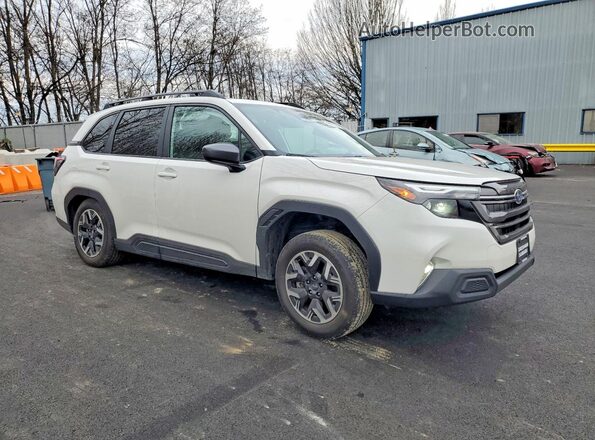 4S4SLDD6XT3007686 2026 SUBARU FORESTER Белый Передняя правая четверть