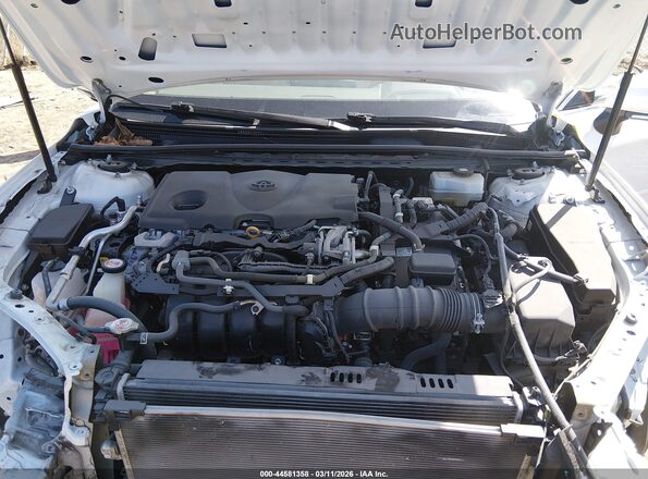 4T1B21FB9KU006288 2019 TOYOTA LIMITED White უკანა ხედი