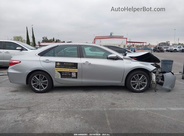 4T1BD1FK3GU184375 2016 TOYOTA CAMRY HYBRID Silver Widok wnętrza 360 stopni