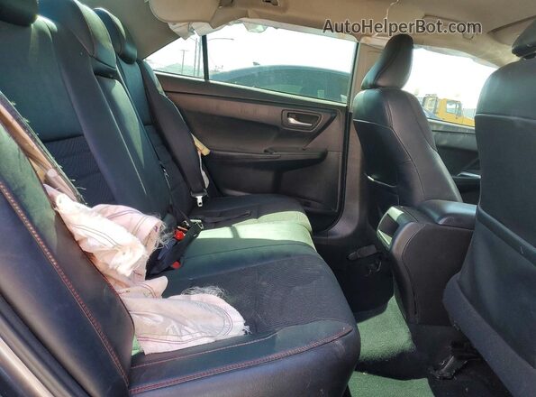 4T1BF1FK8HU657084 2017 TOYOTA CAMRY Серый Вид задних сидений