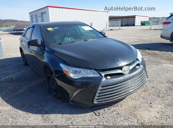 4T1BK1FK3HU577896 2017 TOYOTA LE Черный Передняя правая четверть