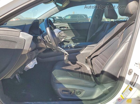 4T1BZ1FB9KU024561 2019 TOYOTA AVALON Белый Вид салона спереди