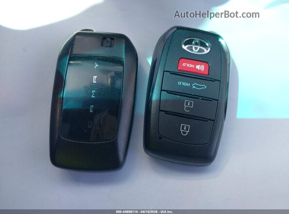 4T1DAACK4TU216007 2026 TOYOTA CAMRY Зеленый Вид панели приборов
