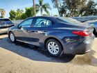 2025 Toyota Camry Le Серый vin: 4T1DAACK5SU521093