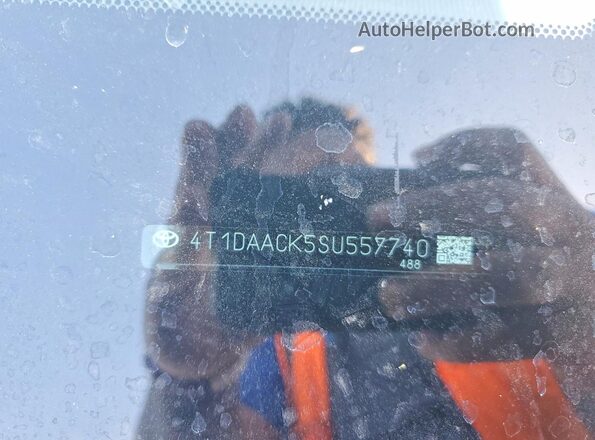4T1DAACK5SU557740 2025 TOYOTA LE Black Vista del compartimento del motor