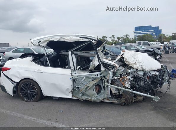 4T1DAACK6TU246528 2026 TOYOTA CAMRY Белый Панорамный вид салона 360°