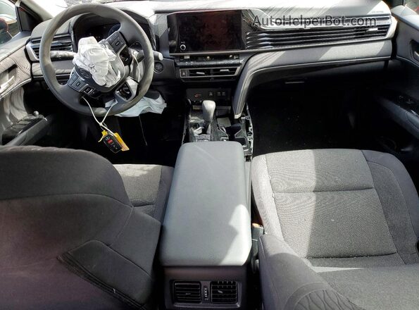 4T1DAACKXSU114869 2025 TOYOTA LE Red Առջևի վահանակի տեսք