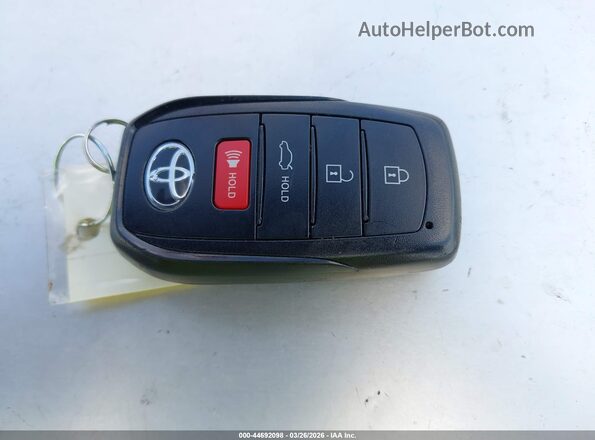 4T1DAACKXSU542974 2025 TOYOTA LE Синий Вид панели приборов