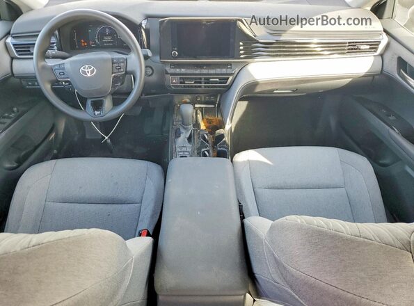 4T1DAACKXTU684291 2026 TOYOTA LE White Widok deski rozdzielczej