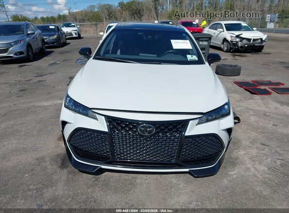 4T1FZ1FB0MU064774 2021 TOYOTA AVALON Белый Вид задней части салона