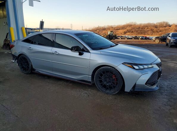 4T1FZ1FB1LU047948 2020 TOYOTA AVALON Silver Delantero derecho