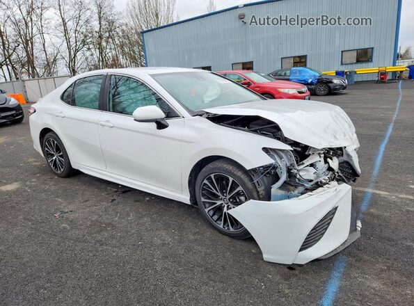 4T1G11AK6LU337718 2020 TOYOTA CAMRY White Przód prawy