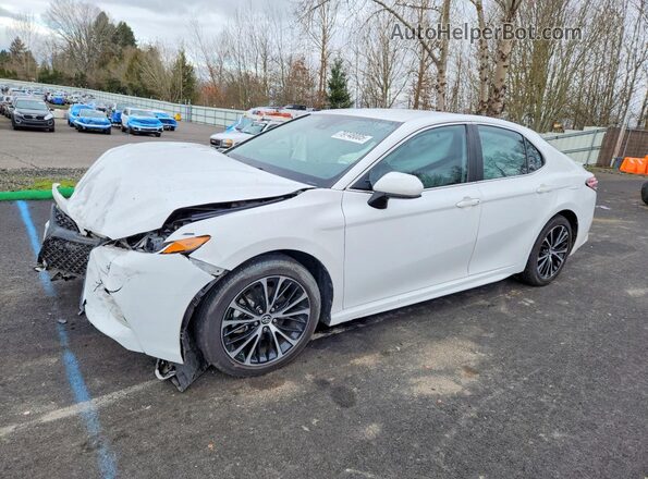 4T1G11AK6LU337718 2020 TOYOTA CAMRY White Przód lewy
