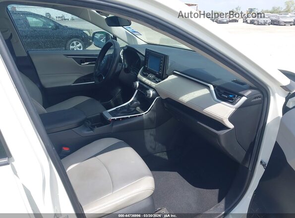 4T3B6RFV4NU073728 2022 TOYOTA LE White Widok wnętrza z przodu