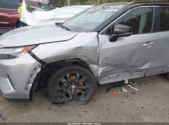 4T3E6RFVXRU173951 2024 TOYOTA RAV4 HYBRID Серебряный Вид спереди