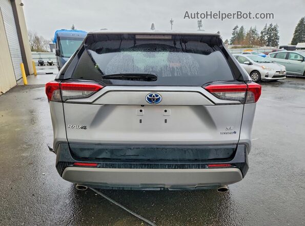 4T3T6RFV3NU069061 2022 TOYOTA RAV4 Silver Widok z tyłu