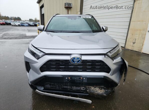 4T3T6RFV3NU069061 2022 TOYOTA RAV4 Silver Widok wnętrza 360 stopni
